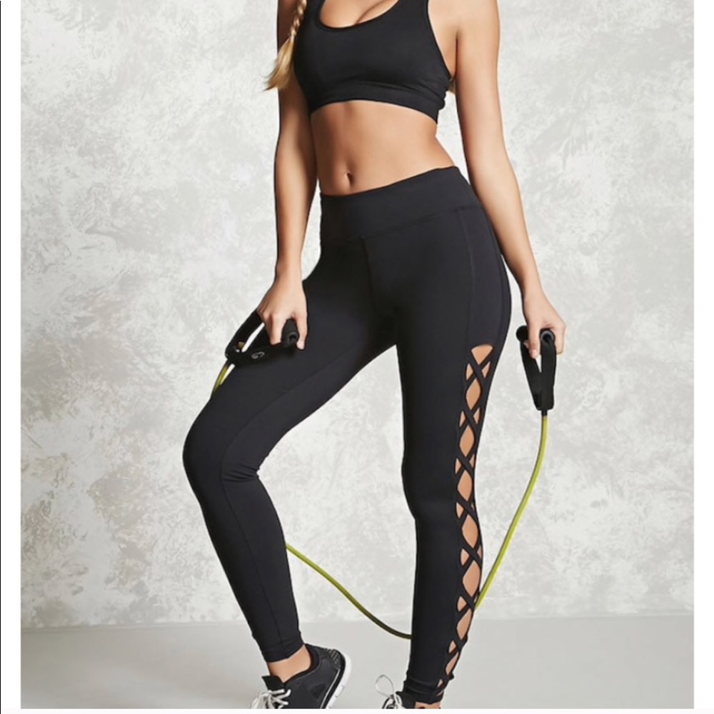 Forever 21 criss cross black leggings